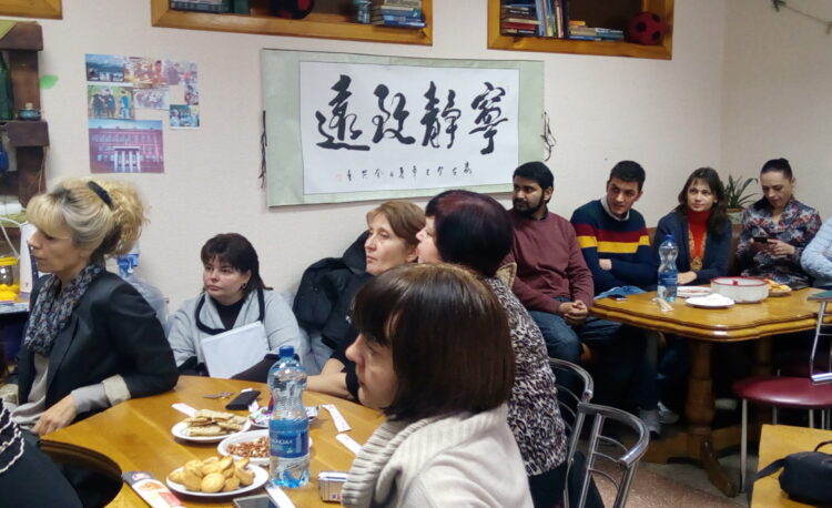 Грін-кафе, вечір знайомств для іноземних студентівтури